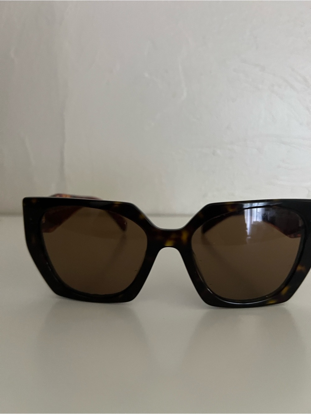 Prada Tortoiseshell Cat-Eye Sunglasses with Brown Lenses